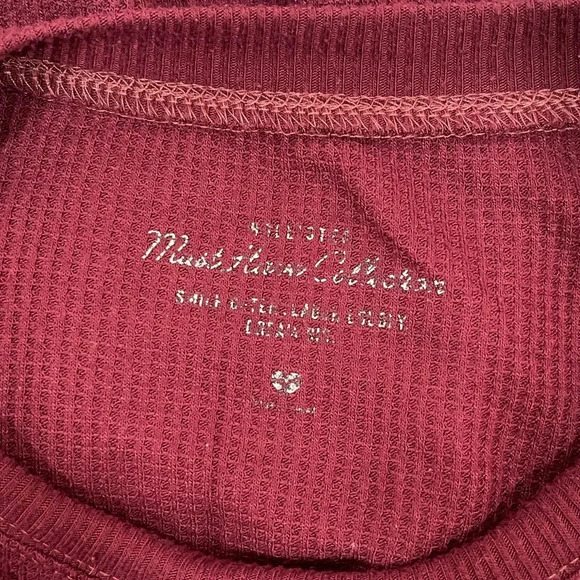 HOLLISTER ribbed semi-cropped long sleeve top M - Picture 3 of 6